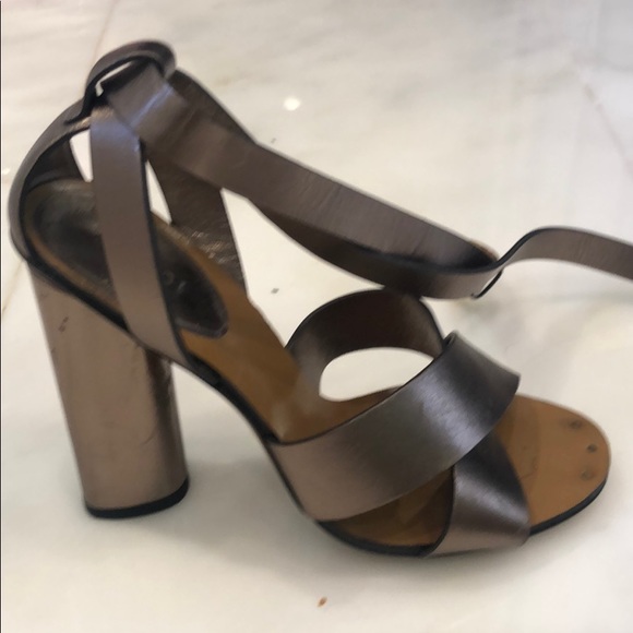 Gucci Heels - Picture 6 of 6